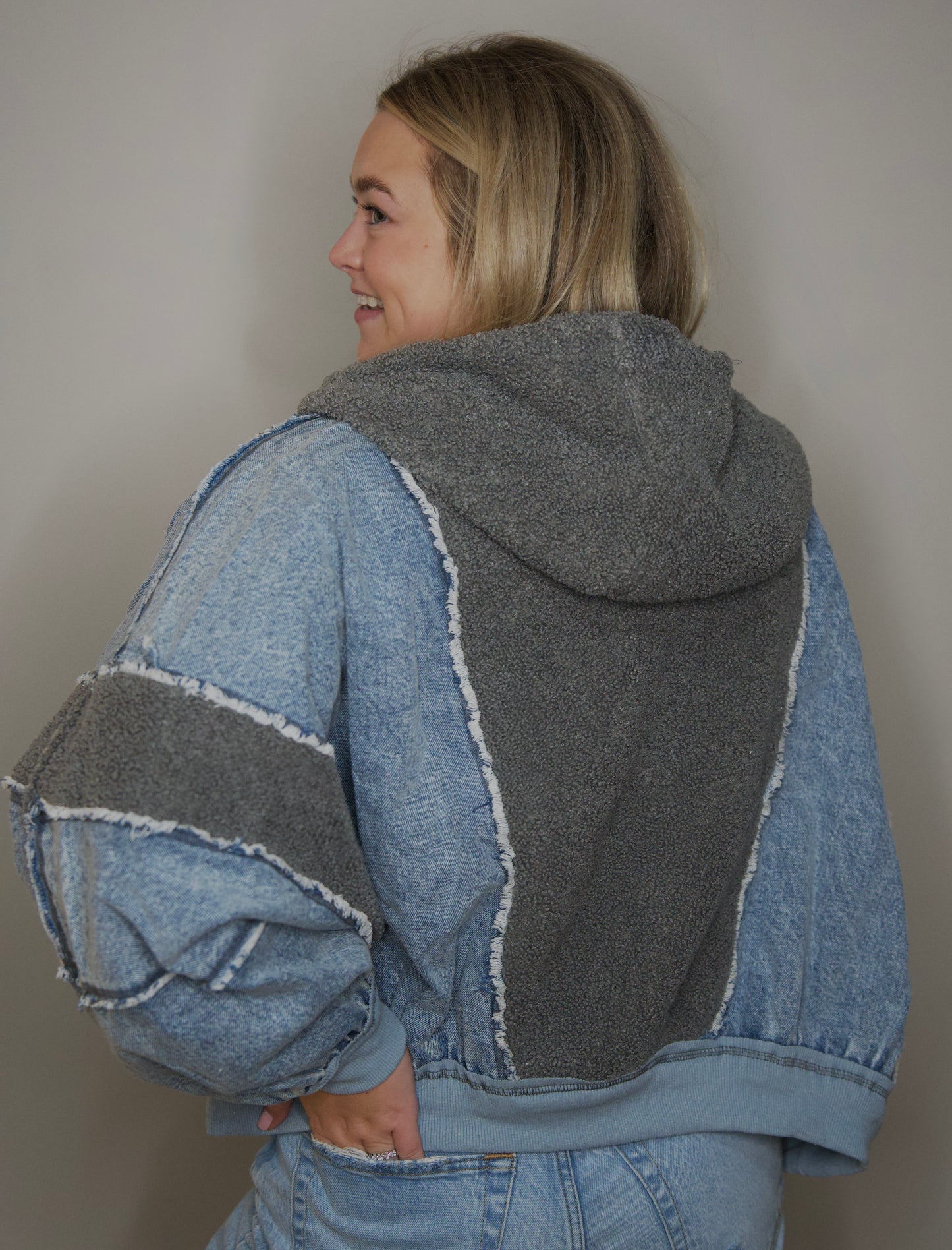 *LAST ONE* Traveler Jacket