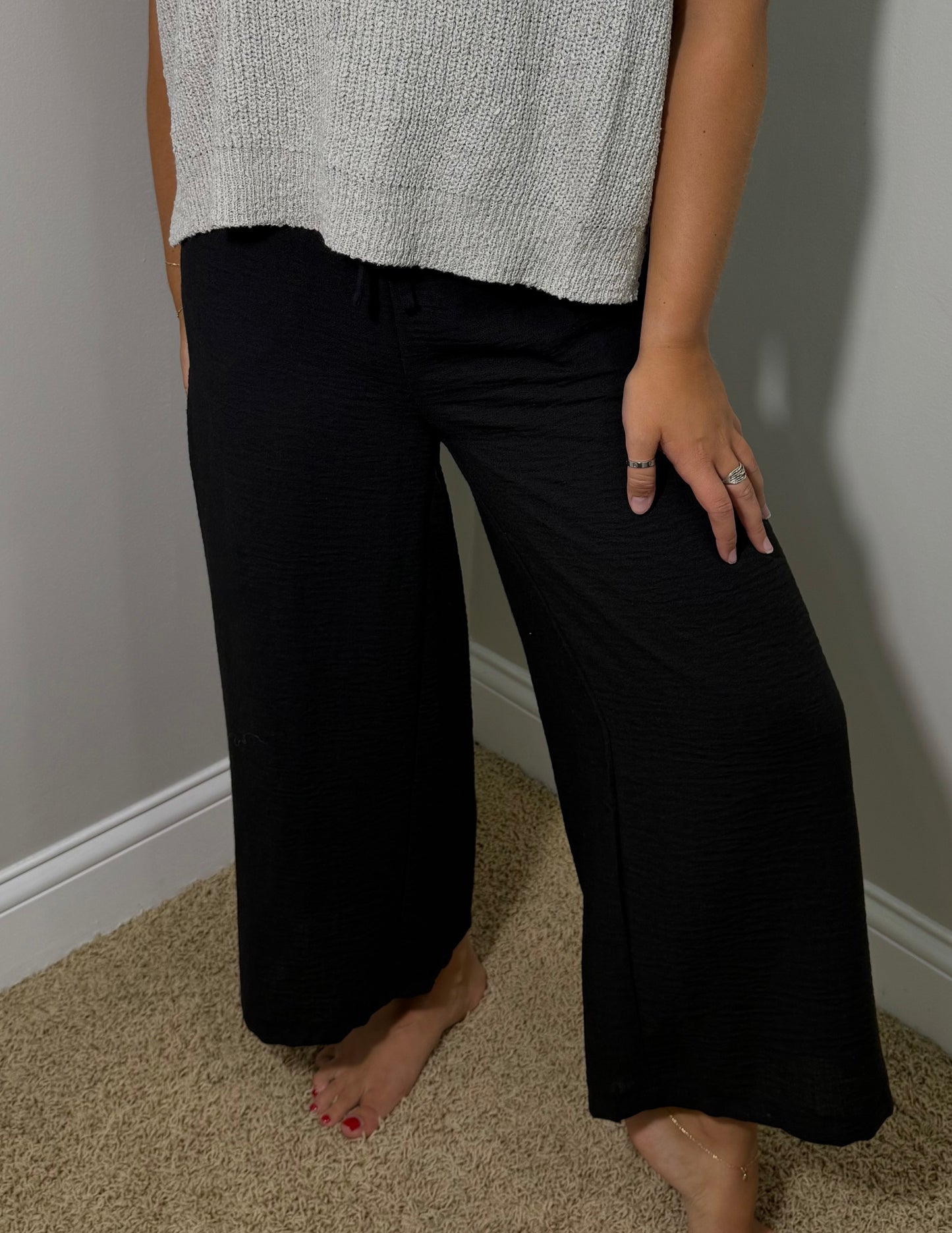 Lilly Woven Drawstring Pants | Black