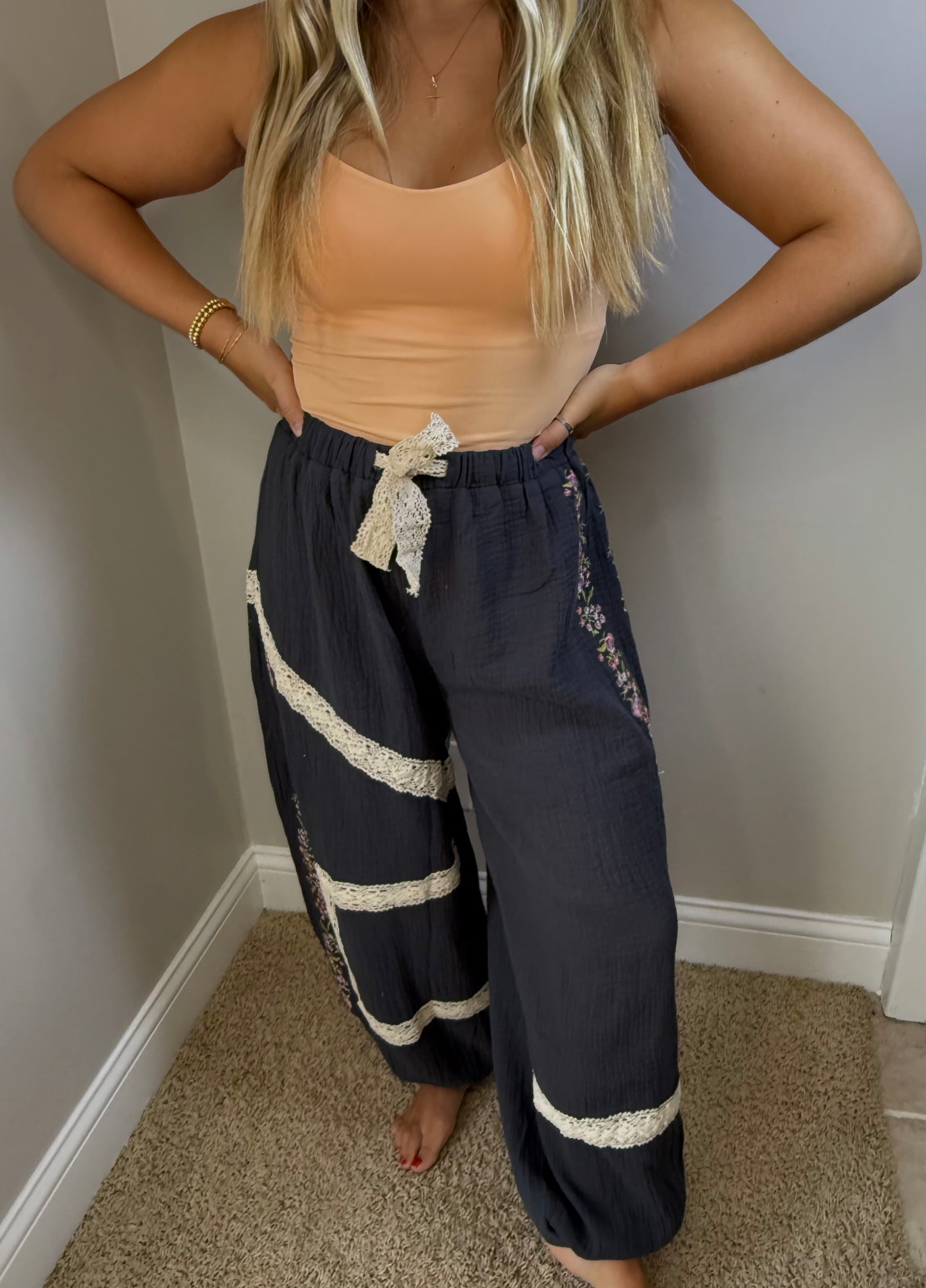 Orange Double Lined Scoop Tank
