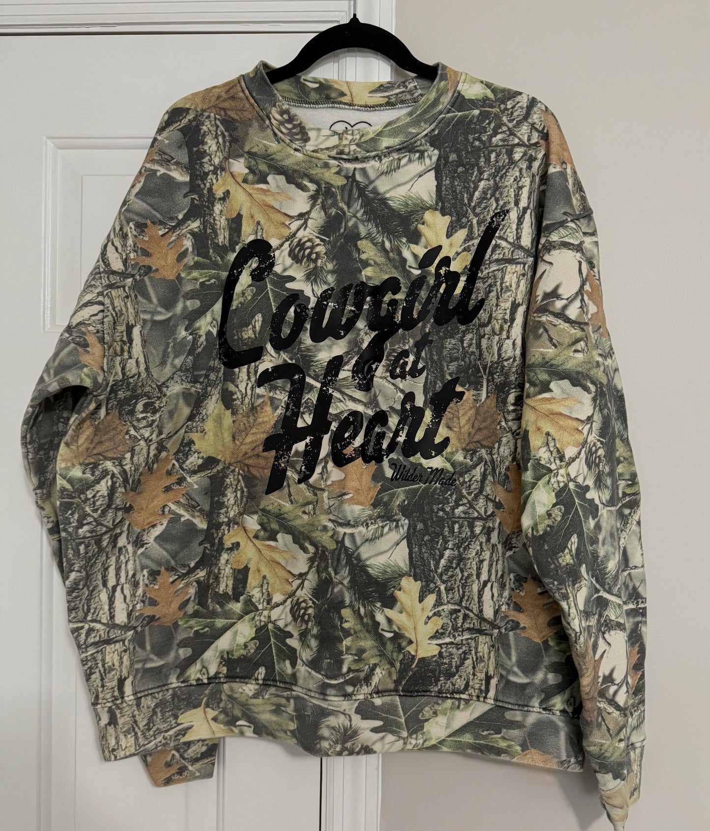 Cowgirl at Heart Camo Crewneck | Black